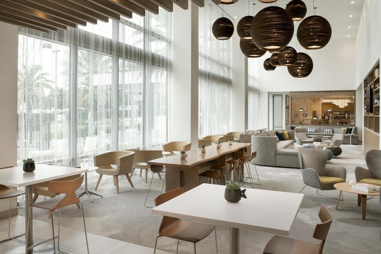 Element Orlando Universal Blvd. Williamsburg Екстер'єр фото